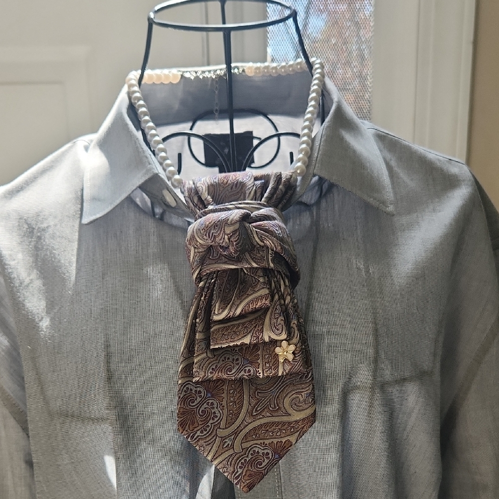 *SOLD*Paisley Patterned Tie in Brown and Gray